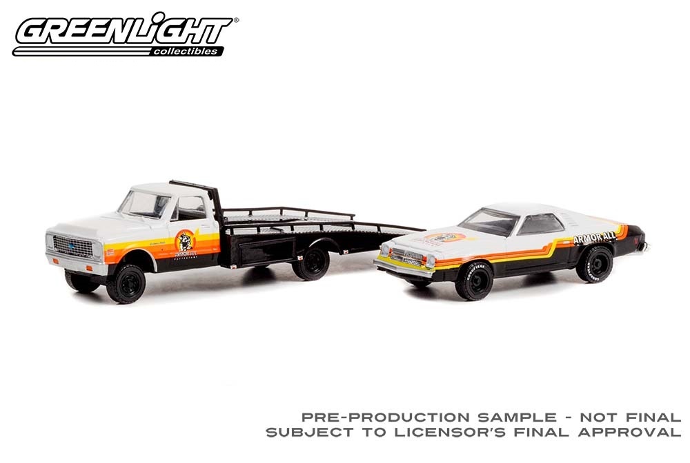 Greenlight Collectibles - 1/64 HD Truck 1972 Chevy C-30 Ramp Truck with 1976 Chevrolet Chevelle Laguna - Armor All (SINGLES) - GL33230-A