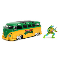 Jada - 1/24 1962 Volkswagen Bus w/Leonardo Figure (TMNT)