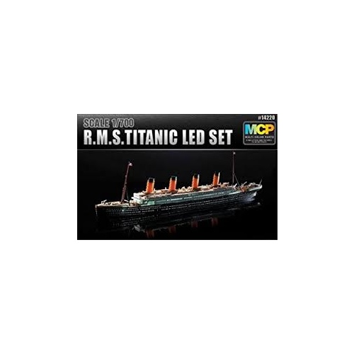 Academy - 1/700 R.M.S. Titanic + LED Set MCP Plastic Model Kit [14220]