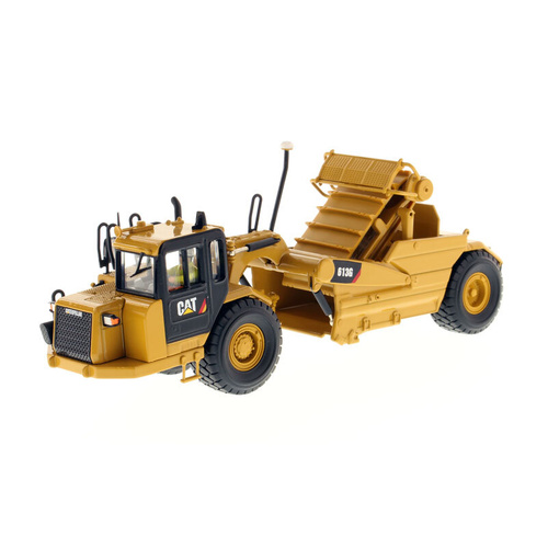 Diecast Masters - 1/50 Cat 613G Wheel Tractor-Scraper