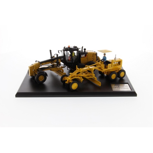 Diecast Masters - 1/50 Cat Diesel No. 12 & 12M3 Motor Grader - Evolution Series