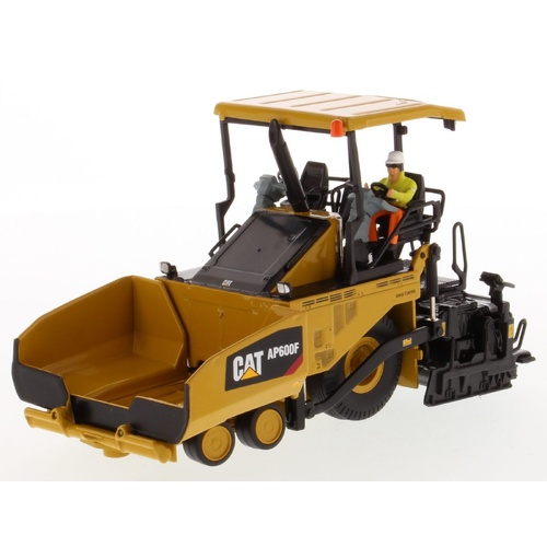 Diecast Masters - 1/50 Cat AP600F Asphalt Paver