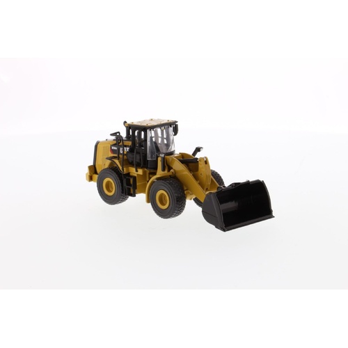 Diecast Masters - 1/64 Cat 950M Wheel Loader