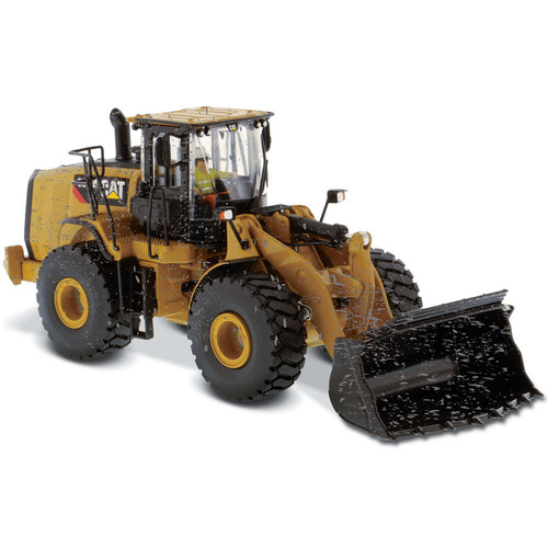 Diecast Masters - 1/50 Cat 966M Weathered Wheel Loader