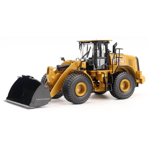 Diecast Masters - 1/50 Cat 950 Wheel Loader