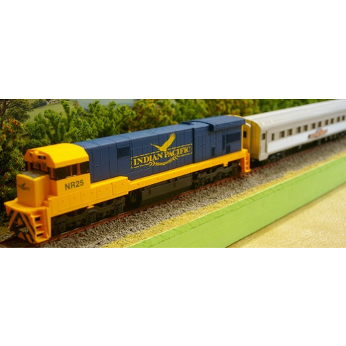 Frateschi - Indian Pacific C30 & 3 Budd Cars Train Pack - HO