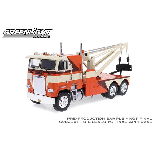 Greenlight Collectibles - 1/43 1984  Freightliner FLA 9664 Tow Truck - Orange with White and Brown - GL86631