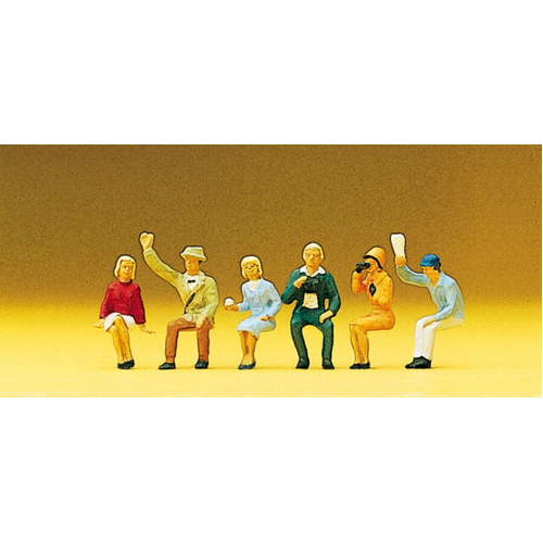 Preiser - Seated Spectators - 10025