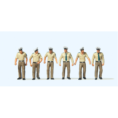Preiser - Police/Summer Uniform - 10340