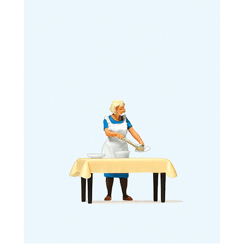 Preiser - Housewife At Table Serving Dinner - 28130