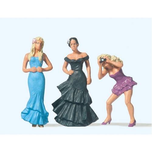 Preiser - G Wedding Guests X 3 - 45043