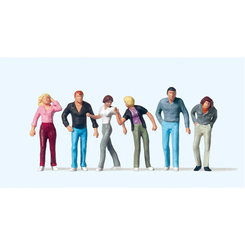 Preiser - 1:72 Walking Passers-By (6 Figs) - 72402