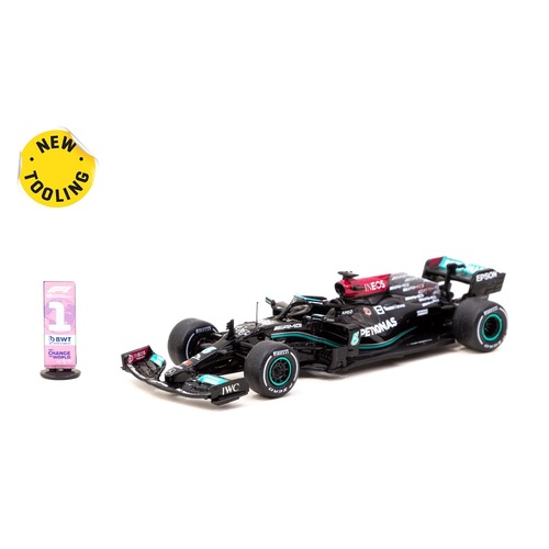 Tarmac Works - Mercedes-AMG F1 W12 E Performance - British Grand Prix 2021 Winner - Lewis Hamilton  - TW64G-F037-LH1