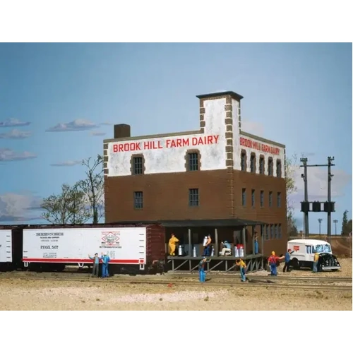 Walthers - HO Cornerstone Kit Brook Hill Farm Dairy