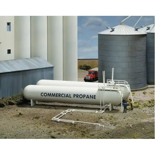 Walthers - HO Cornerstone Kit LP Ammonia Storage Tanks
