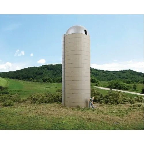 Walthers - HO Cornerstone Kit Rural Concrete-Style Silo