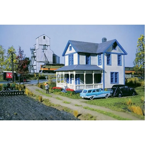 Walthers - HO Aunt Lucy's House w/LED Kit