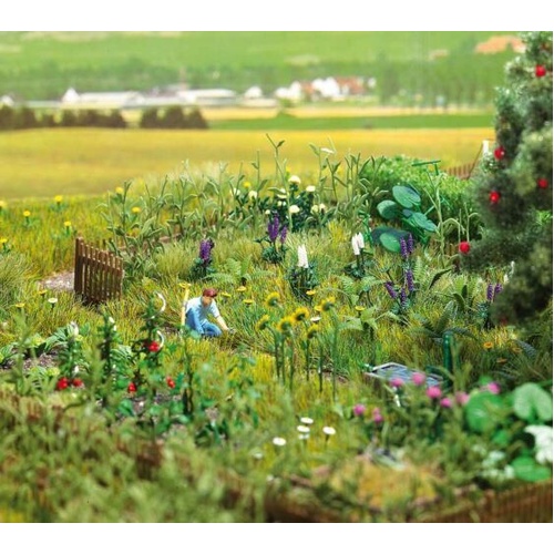 Walthers - HO Overgrown Garden