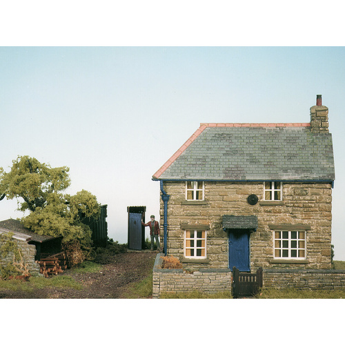 Farmyard Cottage Scenes